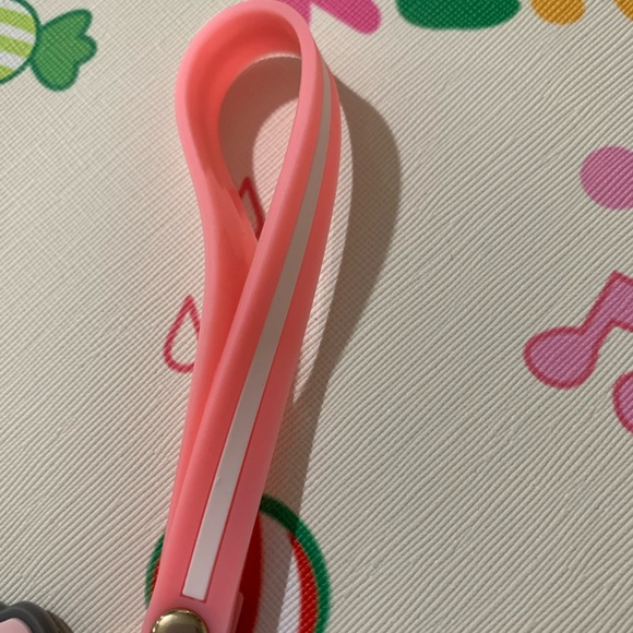 Hello Kitty Pink Keychain - Picture 6 of 16